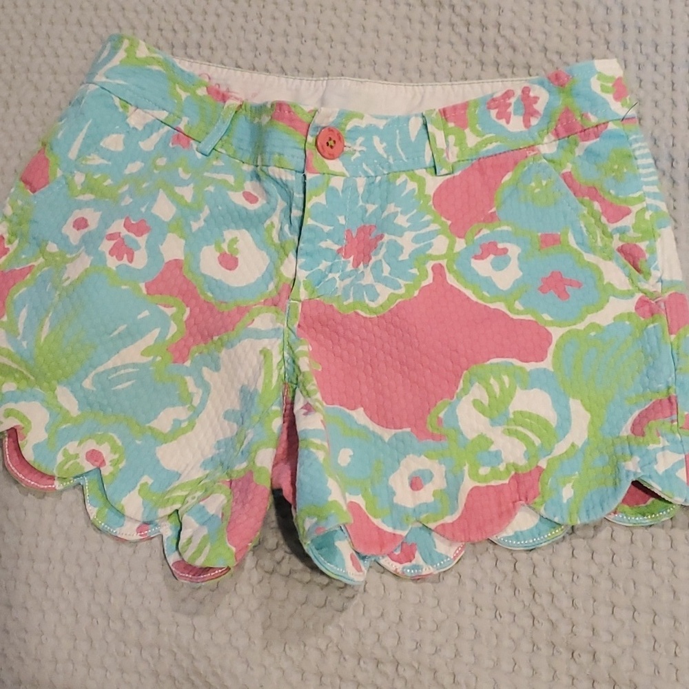 lilly pulitzer buttercup shorts Size 4 (40)